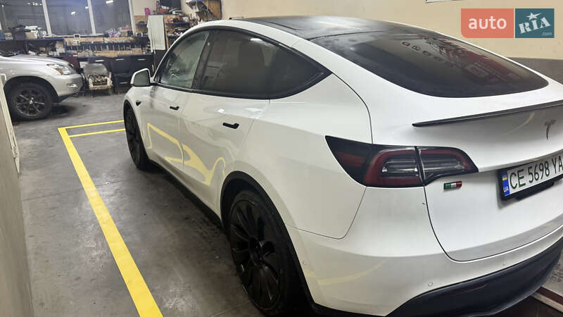 Внедорожник / Кроссовер Tesla Model Y 2022 в Черновцах