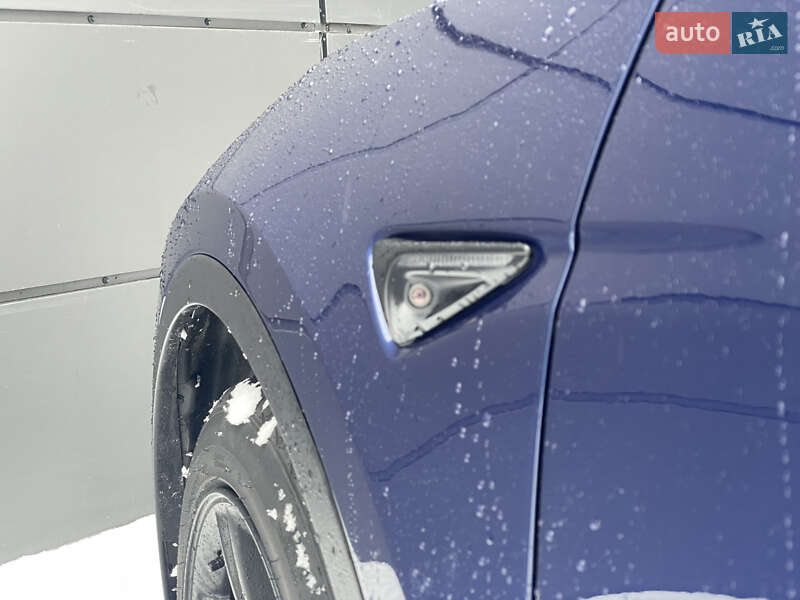 Внедорожник / Кроссовер Tesla Model Y 2020 в Одессе