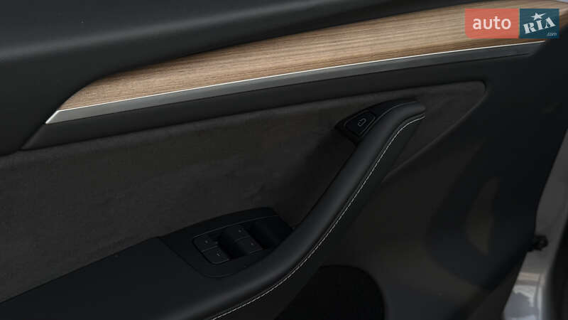 Внедорожник / Кроссовер Tesla Model Y 2024 в Виннице