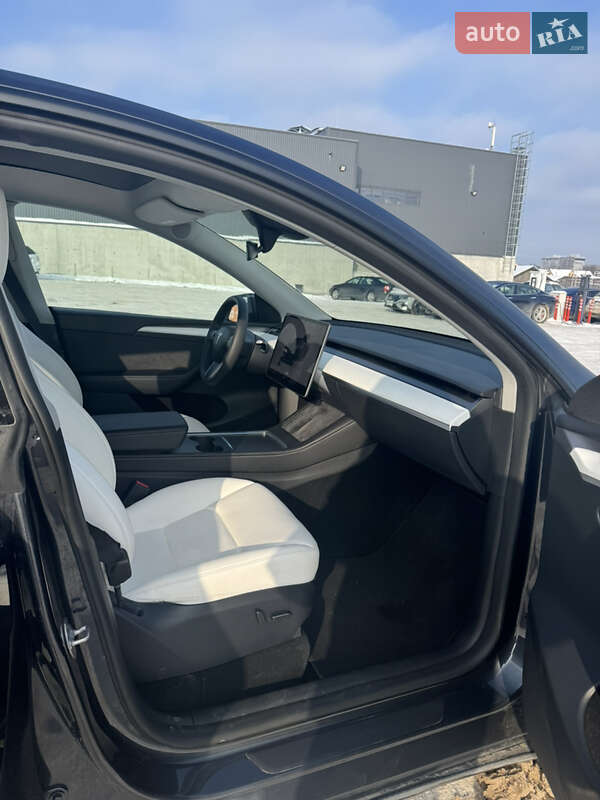 Позашляховик / Кросовер Tesla Model Y 2024 в Ірпені фото 44 Позашляховик / Кросовер Tesla Model Y 2024 в Ірпені