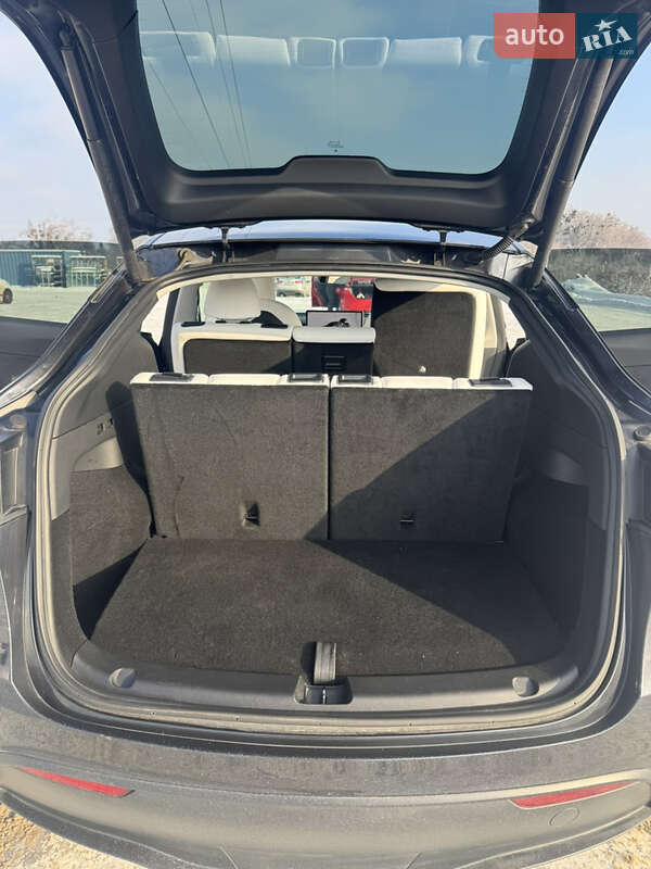 Позашляховик / Кросовер Tesla Model Y 2024 в Ірпені фото 47 Позашляховик / Кросовер Tesla Model Y 2024 в Ірпені