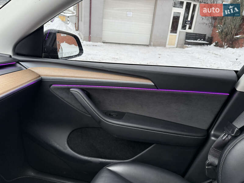 Внедорожник / Кроссовер Tesla Model Y 2020 в Ивано-Франковске фото 25 Внедорожник / Кроссовер Tesla Model Y 2020 в Ивано-Франковске