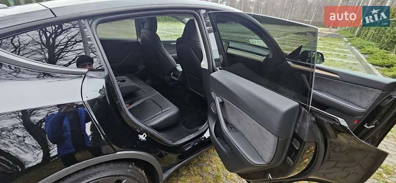 Внедорожник / Кроссовер Tesla Model Y 2023 в Харькове