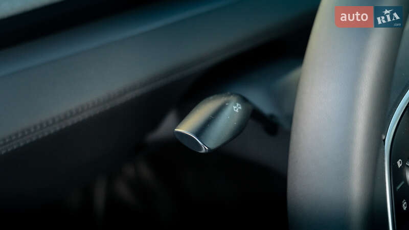 Внедорожник / Кроссовер Tesla Model Y 2025 в Киеве