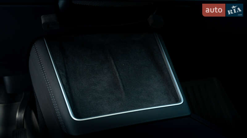 Внедорожник / Кроссовер Tesla Model Y 2025 в Киеве