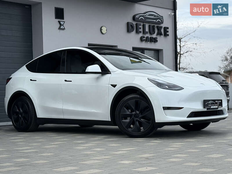 Внедорожник / Кроссовер Tesla Model Y 2024 в Дрогобыче
