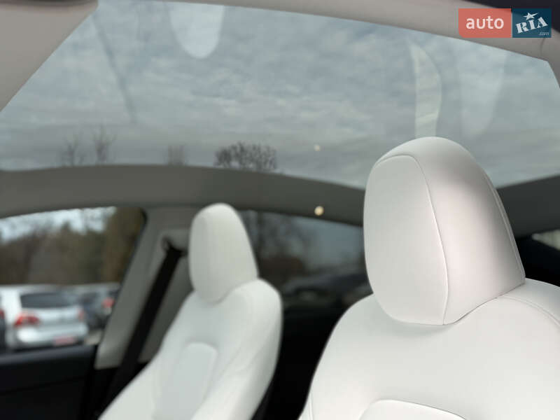 Внедорожник / Кроссовер Tesla Model Y 2024 в Дрогобыче
