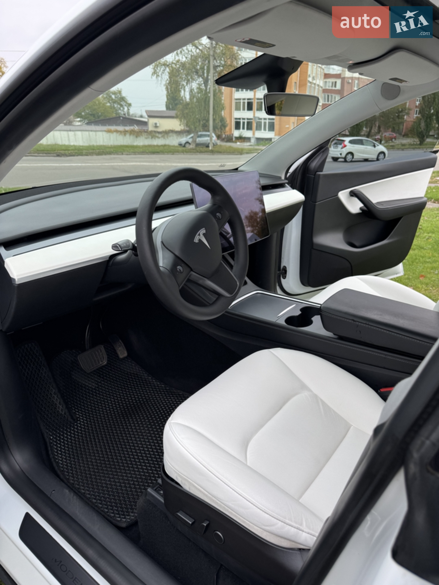 2021 Tesla Model Y - мініатюра 9
