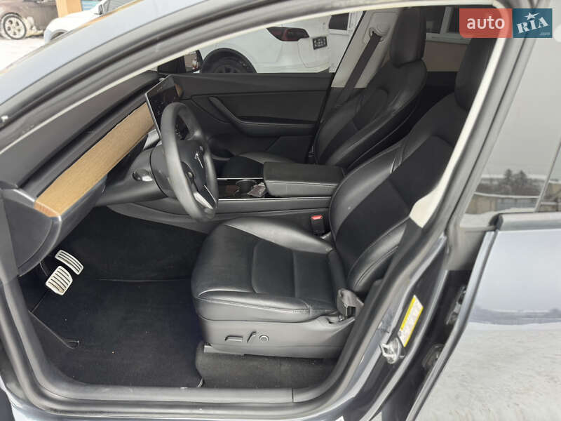 Внедорожник / Кроссовер Tesla Model Y 2020 в Луцке