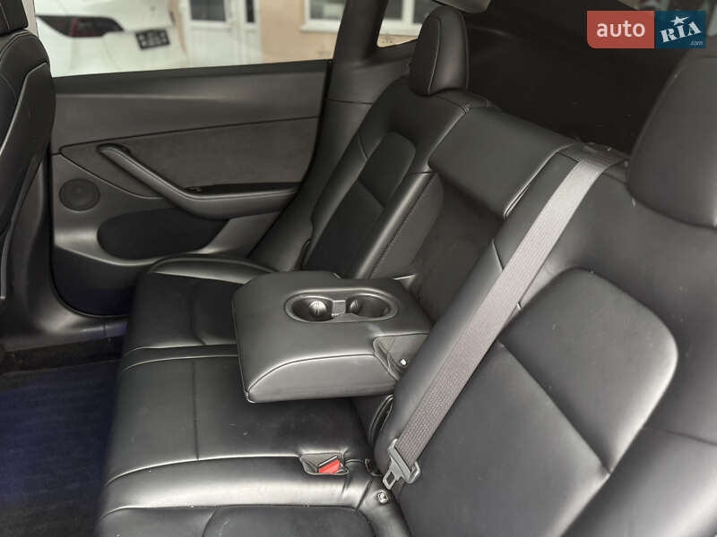 Внедорожник / Кроссовер Tesla Model Y 2020 в Луцке