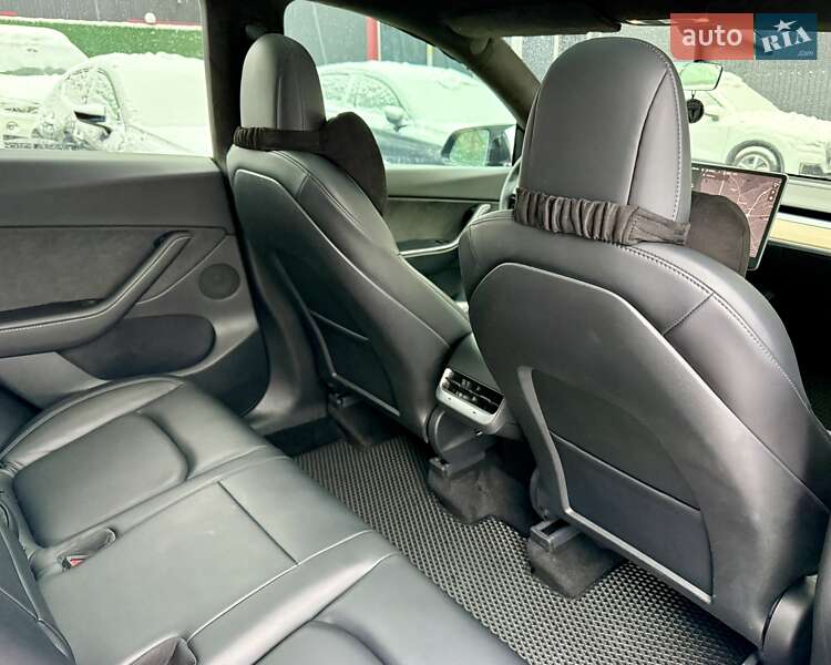 Внедорожник / Кроссовер Tesla Model Y 2021 в Киеве