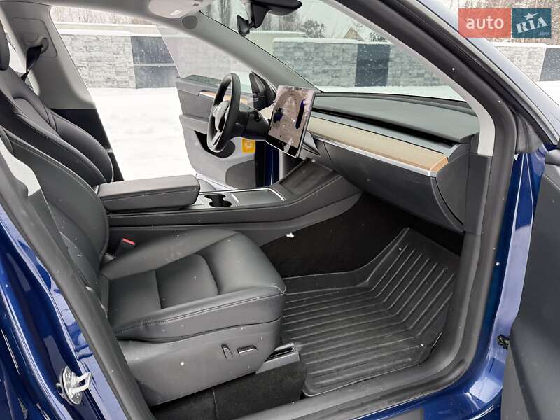 Внедорожник / Кроссовер Tesla Model Y 2023 в Звягеле