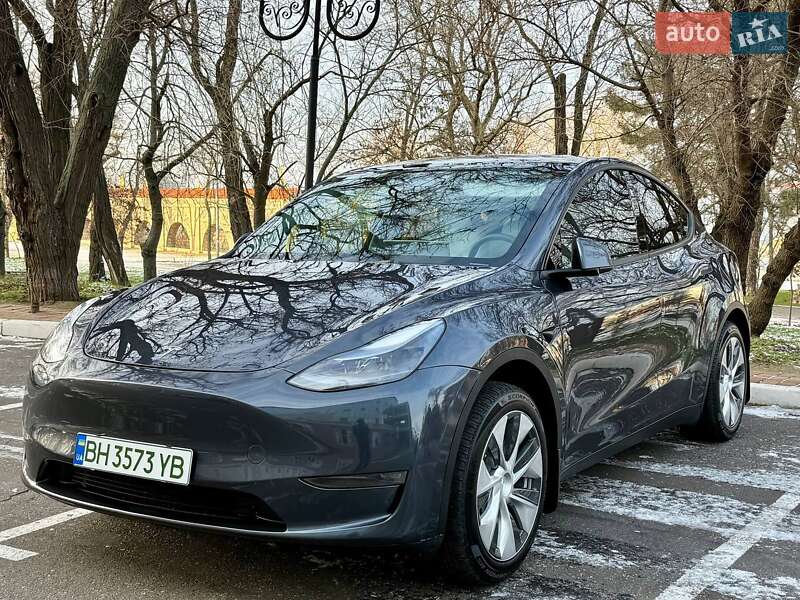 Внедорожник / Кроссовер Tesla Model Y 2023 в Одессе