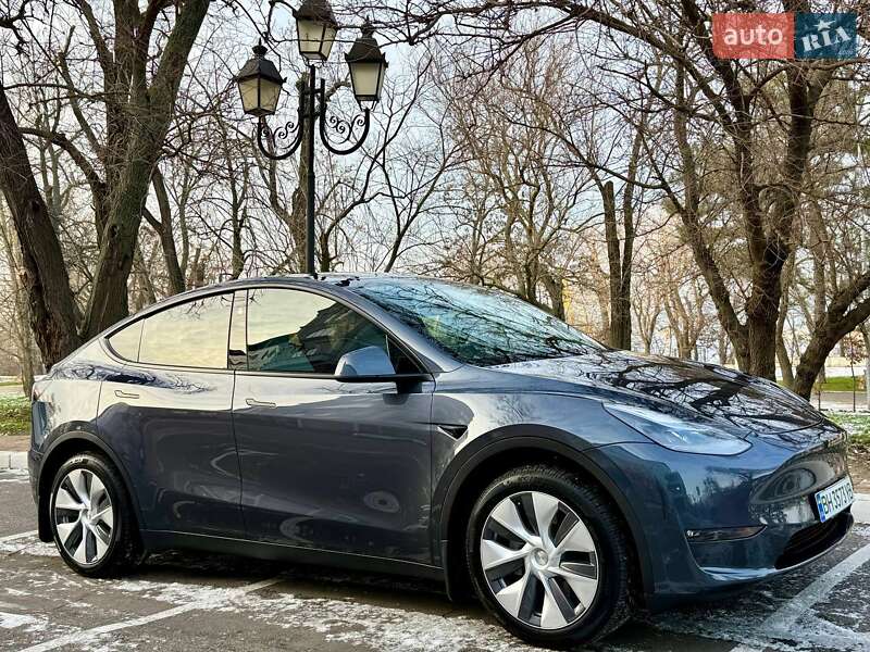 Внедорожник / Кроссовер Tesla Model Y 2023 в Одессе