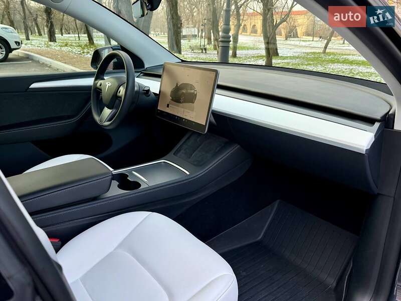 Внедорожник / Кроссовер Tesla Model Y 2023 в Одессе