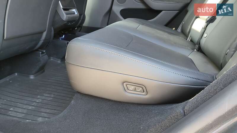 Внедорожник / Кроссовер Tesla Model Y 2025 в Коростышеве