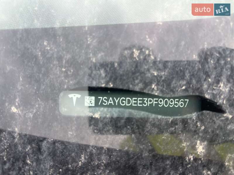 Внедорожник / Кроссовер Tesla Model Y 2023 в Львове