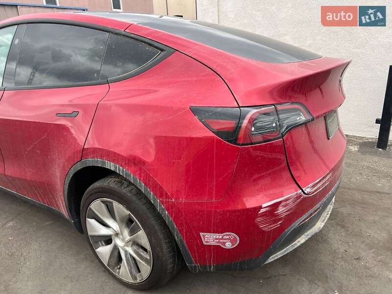 Внедорожник / Кроссовер Tesla Model Y 2023 в Львове