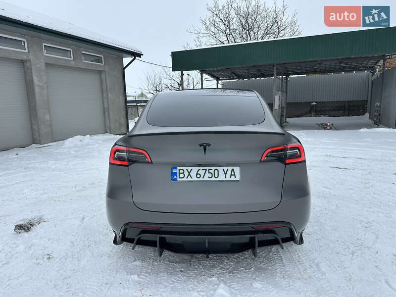 Внедорожник / Кроссовер Tesla Model Y 2023 в Теофиполе