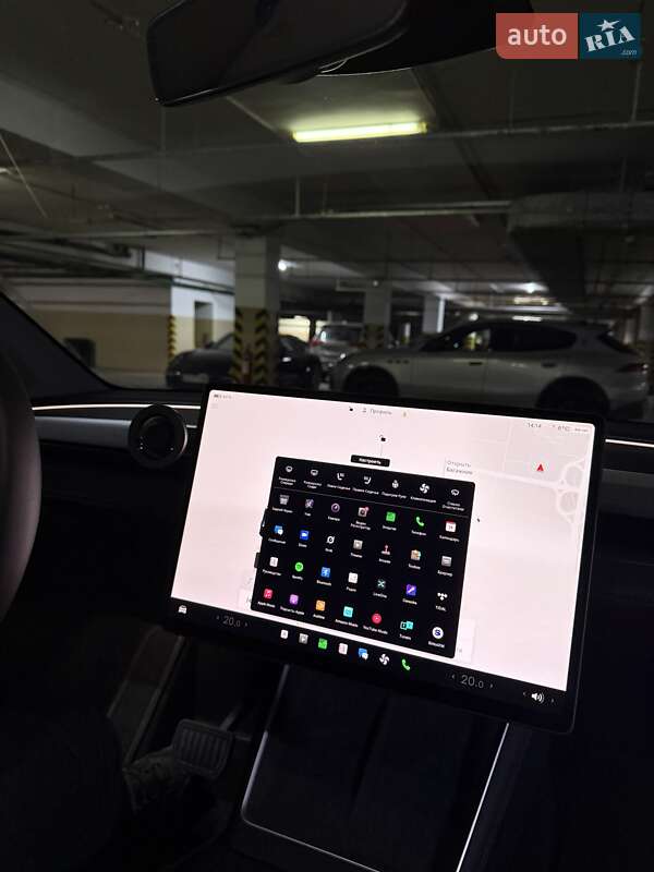 Внедорожник / Кроссовер Tesla Model Y 2025 в Киеве