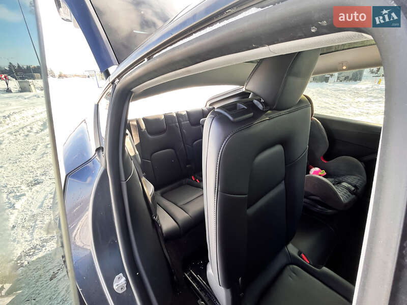 Внедорожник / Кроссовер Tesla Model Y 2021 в Львове фото 24 Внедорожник / Кроссовер Tesla Model Y 2021 в Львове