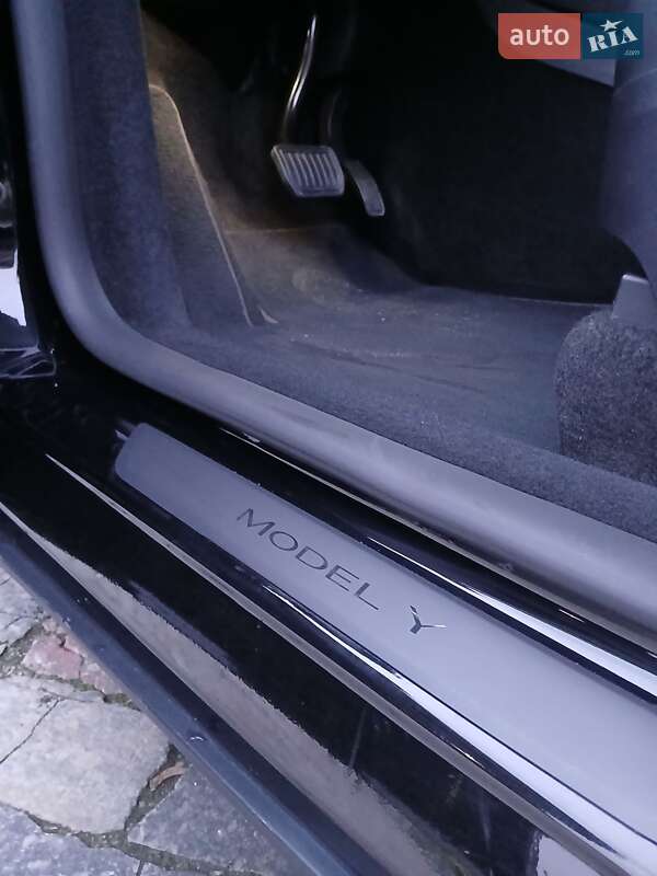 Внедорожник / Кроссовер Tesla Model Y 2023 в Кременчуге фото 33 Внедорожник / Кроссовер Tesla Model Y 2023 в Кременчуге