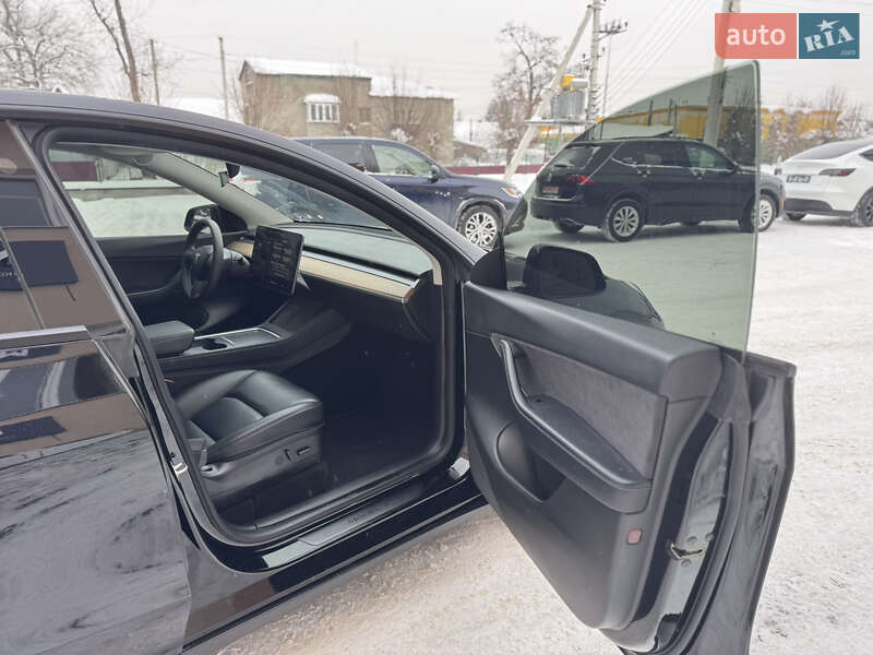 Внедорожник / Кроссовер Tesla Model Y 2022 в Луцке