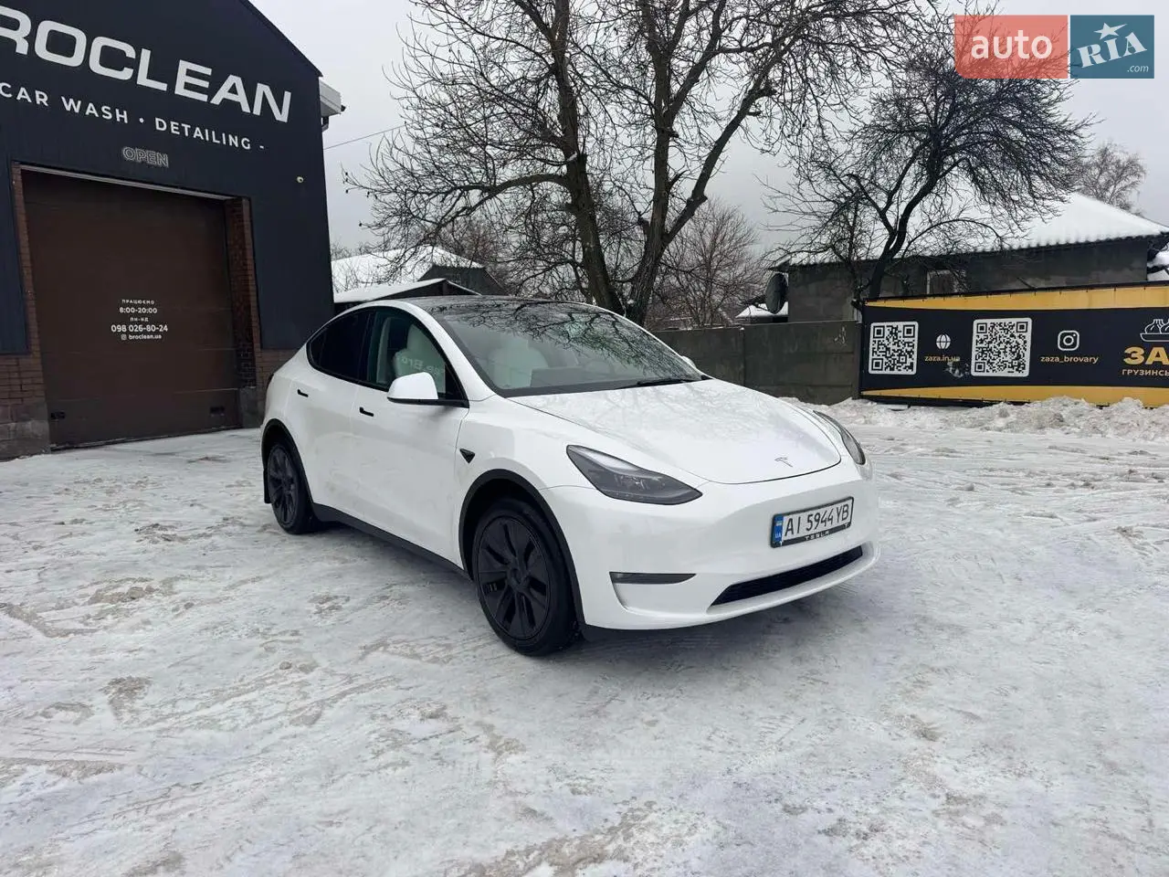 2025 Tesla Model Y - мініатюра 23