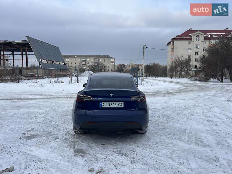 Внедорожник / Кроссовер Tesla Model Y 2025 в Богуславе