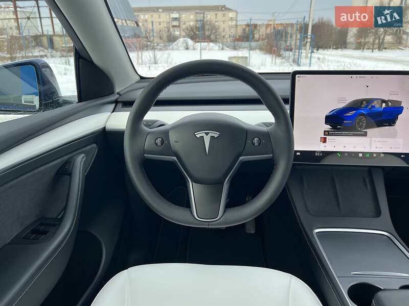 Внедорожник / Кроссовер Tesla Model Y 2025 в Богуславе