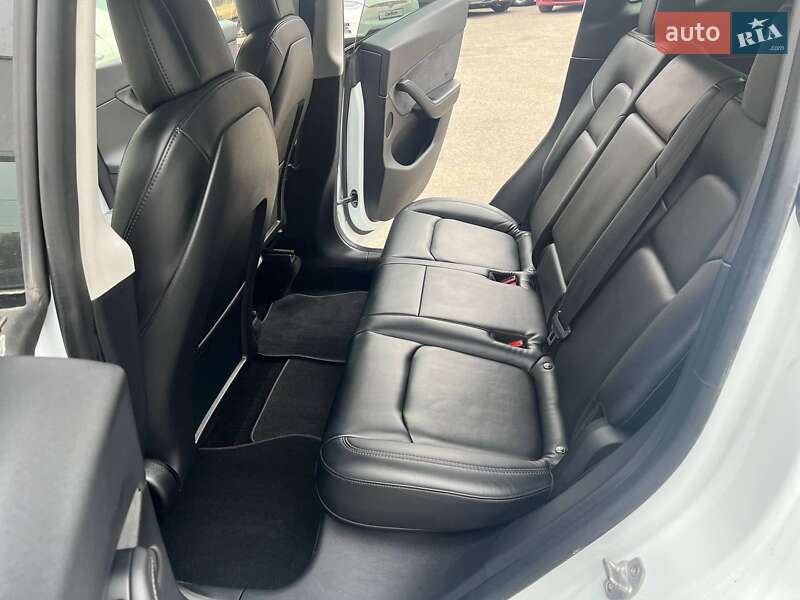 Внедорожник / Кроссовер Tesla Model Y 2022 в Одессе