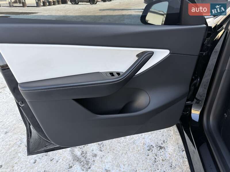 Внедорожник / Кроссовер Tesla Model Y 2021 в Одессе фото 8 Внедорожник / Кроссовер Tesla Model Y 2021 в Одессе