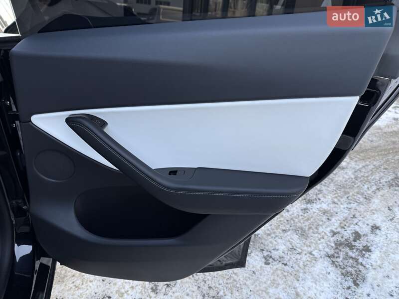 Внедорожник / Кроссовер Tesla Model Y 2021 в Одессе фото 18 Внедорожник / Кроссовер Tesla Model Y 2021 в Одессе