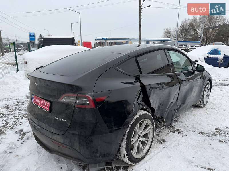 Внедорожник / Кроссовер Tesla Model Y 2021 в Луцке