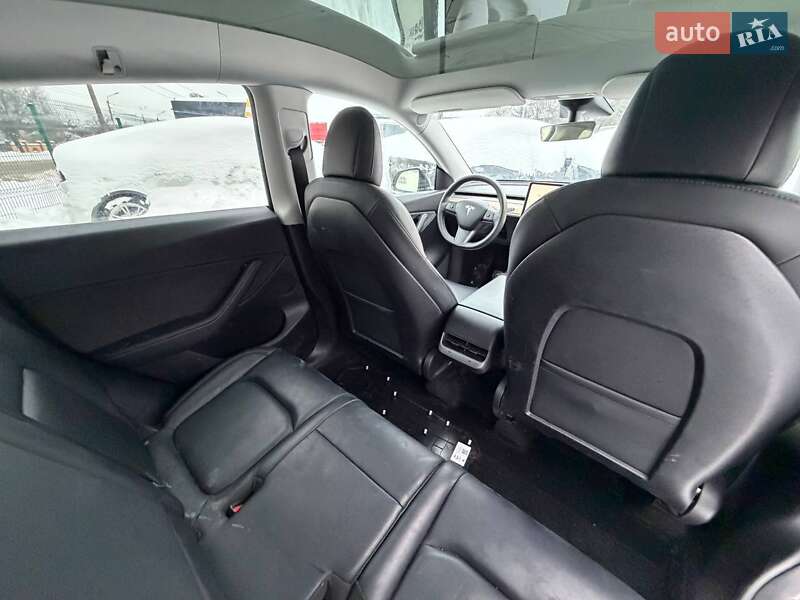 Внедорожник / Кроссовер Tesla Model Y 2021 в Луцке