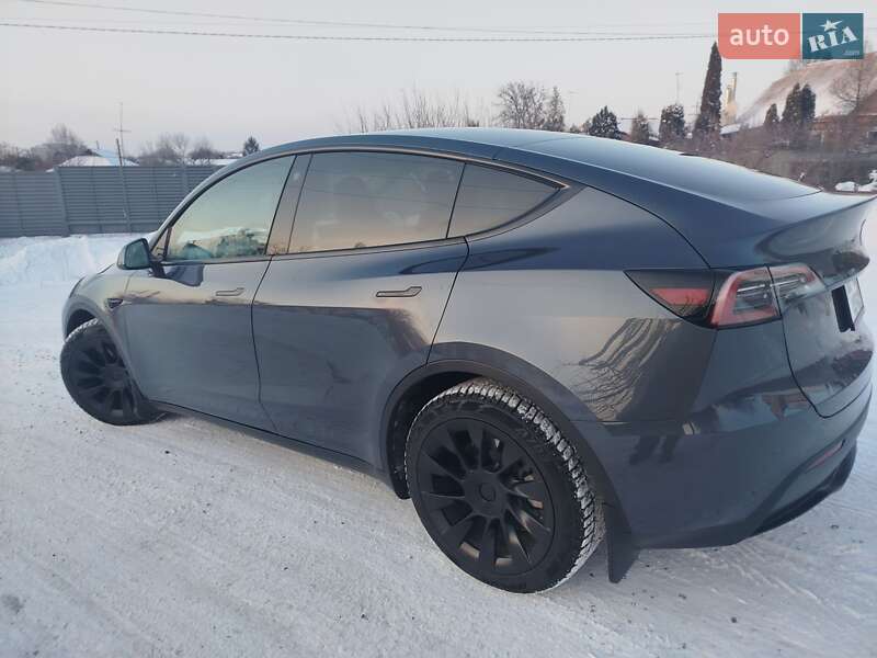 Позашляховик / Кросовер Tesla Model Y 2022 в Харкові фото 16 Позашляховик / Кросовер Tesla Model Y 2022 в Харкові