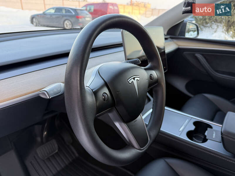 Внедорожник / Кроссовер Tesla Model Y 2022 в Стрые