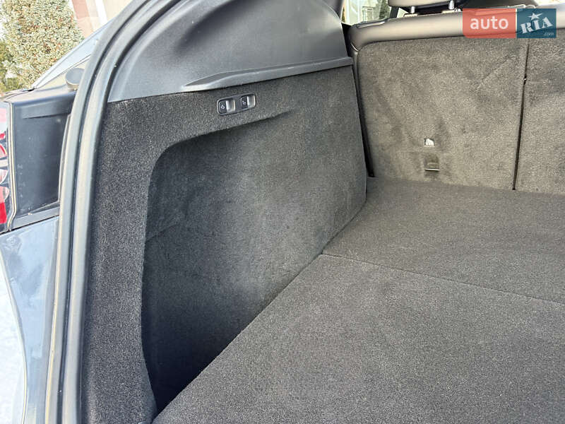 Внедорожник / Кроссовер Tesla Model Y 2022 в Стрые