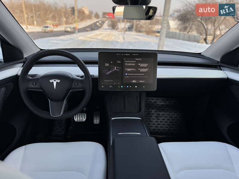 Позашляховик / Кросовер Tesla Model Y 2023 в Харкові