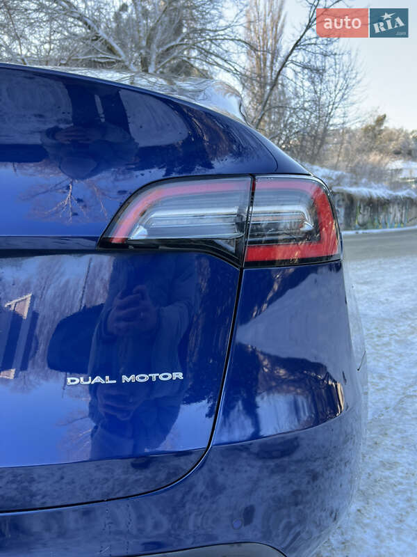 Позашляховик / Кросовер Tesla Model Y 2021 в Обухові