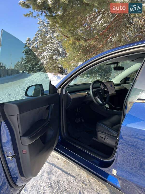 Позашляховик / Кросовер Tesla Model Y 2021 в Обухові