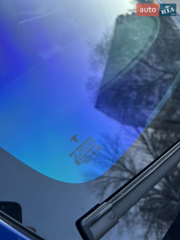 Позашляховик / Кросовер Tesla Model Y 2021 в Обухові