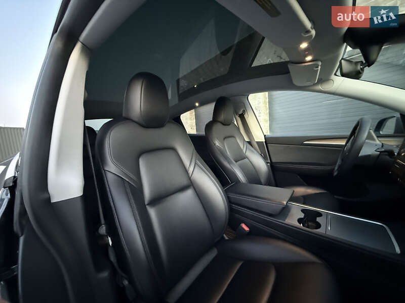 Внедорожник / Кроссовер Tesla Model Y 2022 в Львове