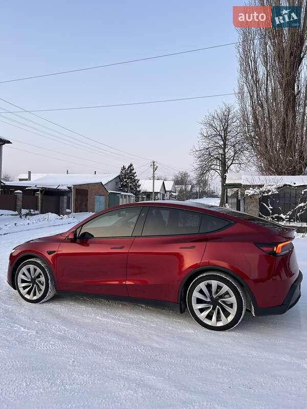 Внедорожник / Кроссовер Tesla Model Y 2025 в Харькове