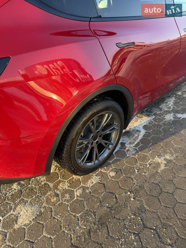 Внедорожник / Кроссовер Tesla Model Y 2021 в Луцке