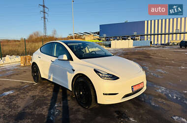 Позашляховик / Кросовер Tesla Model Y 2021 в Рівному