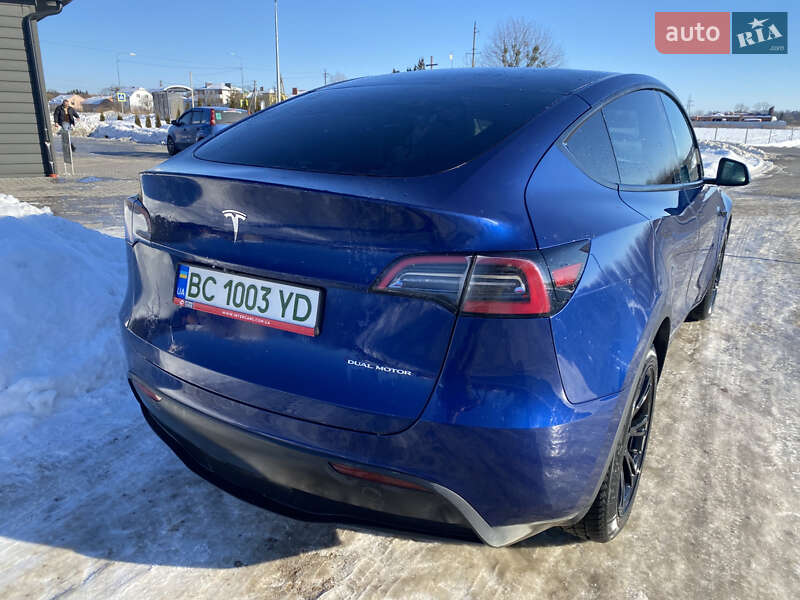 Позашляховик / Кросовер Tesla Model Y 2024 в Львові фото 8 Позашляховик / Кросовер Tesla Model Y 2024 в Львові