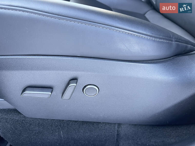 Внедорожник / Кроссовер Tesla Model Y 2023 в Стрые фото 38 Внедорожник / Кроссовер Tesla Model Y 2023 в Стрые