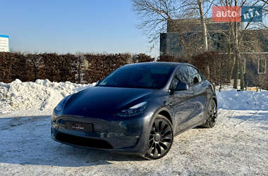 Внедорожник / Кроссовер Tesla Model Y 2024 в Киеве
