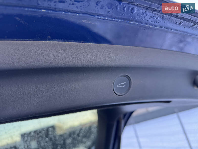 Позашляховик / Кросовер Tesla Model Y 2022 в Львові